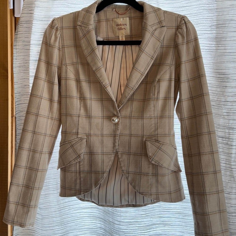 Women's Tan Plaid Blazer